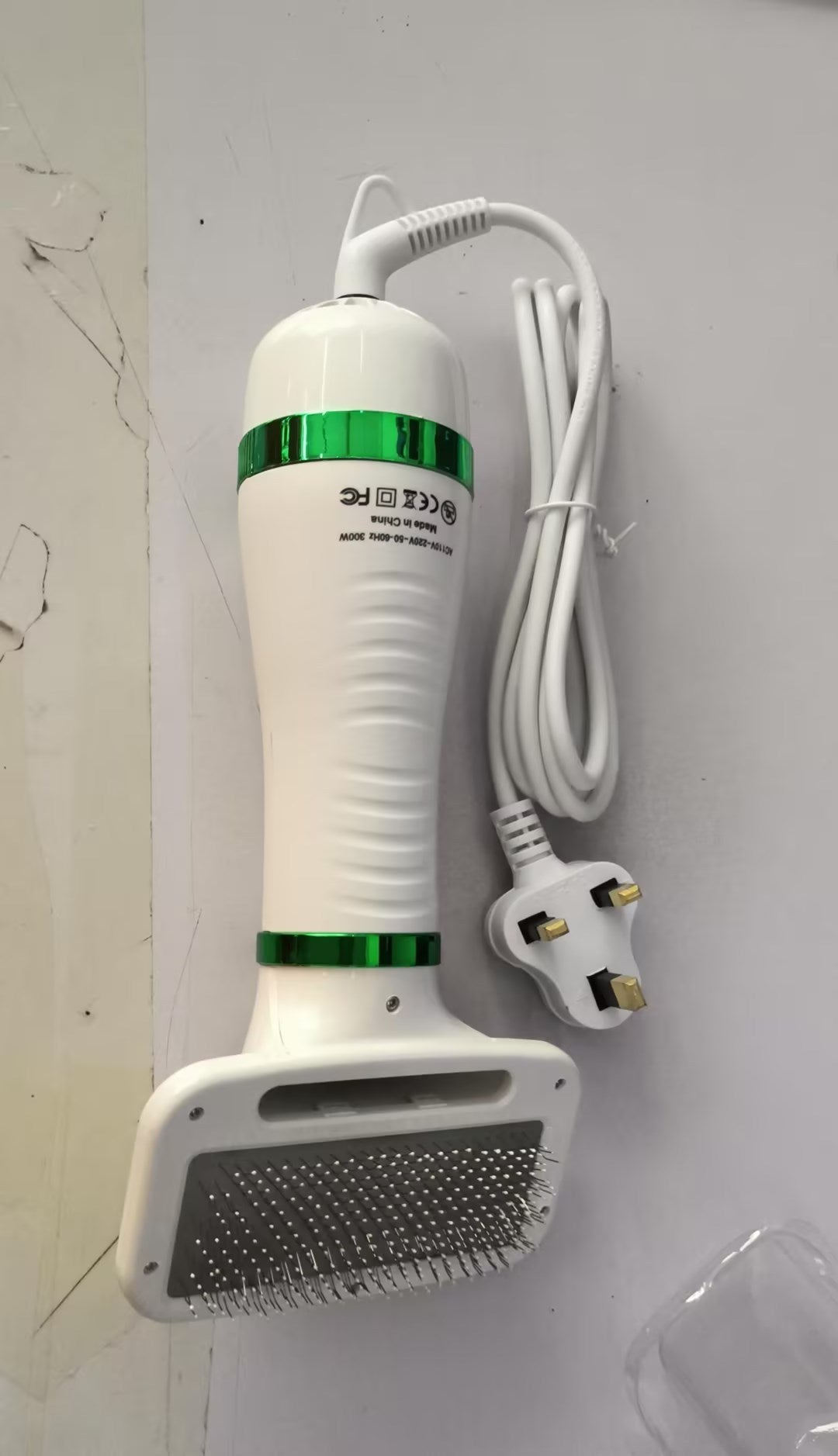 Groom and Dry Your Furry Friend in Minutes